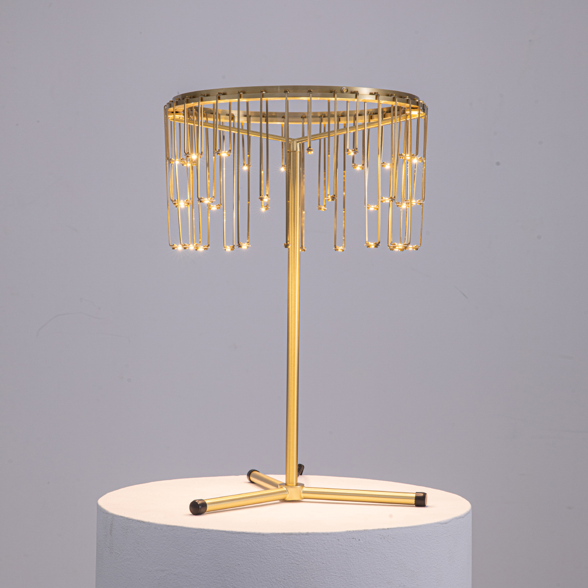 фото настольная лампа delight collection mt23001008-1a gold | 220svet.ru
