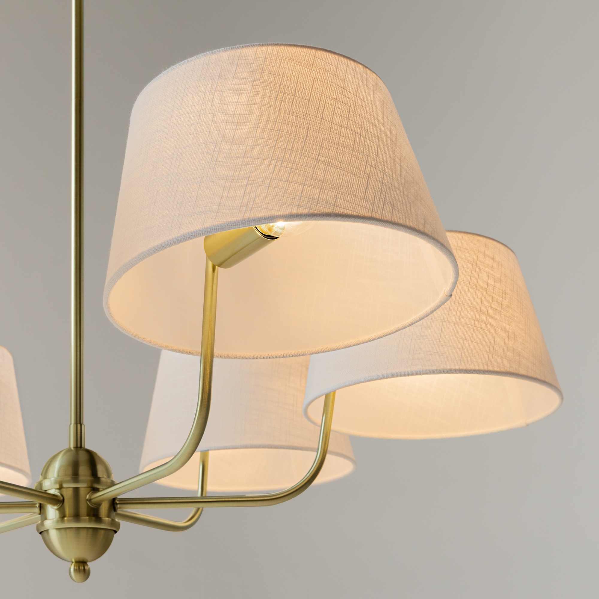 фото потолочная люстра на штанге maytoni modesto mod360pl-06bs | 220svet.ru