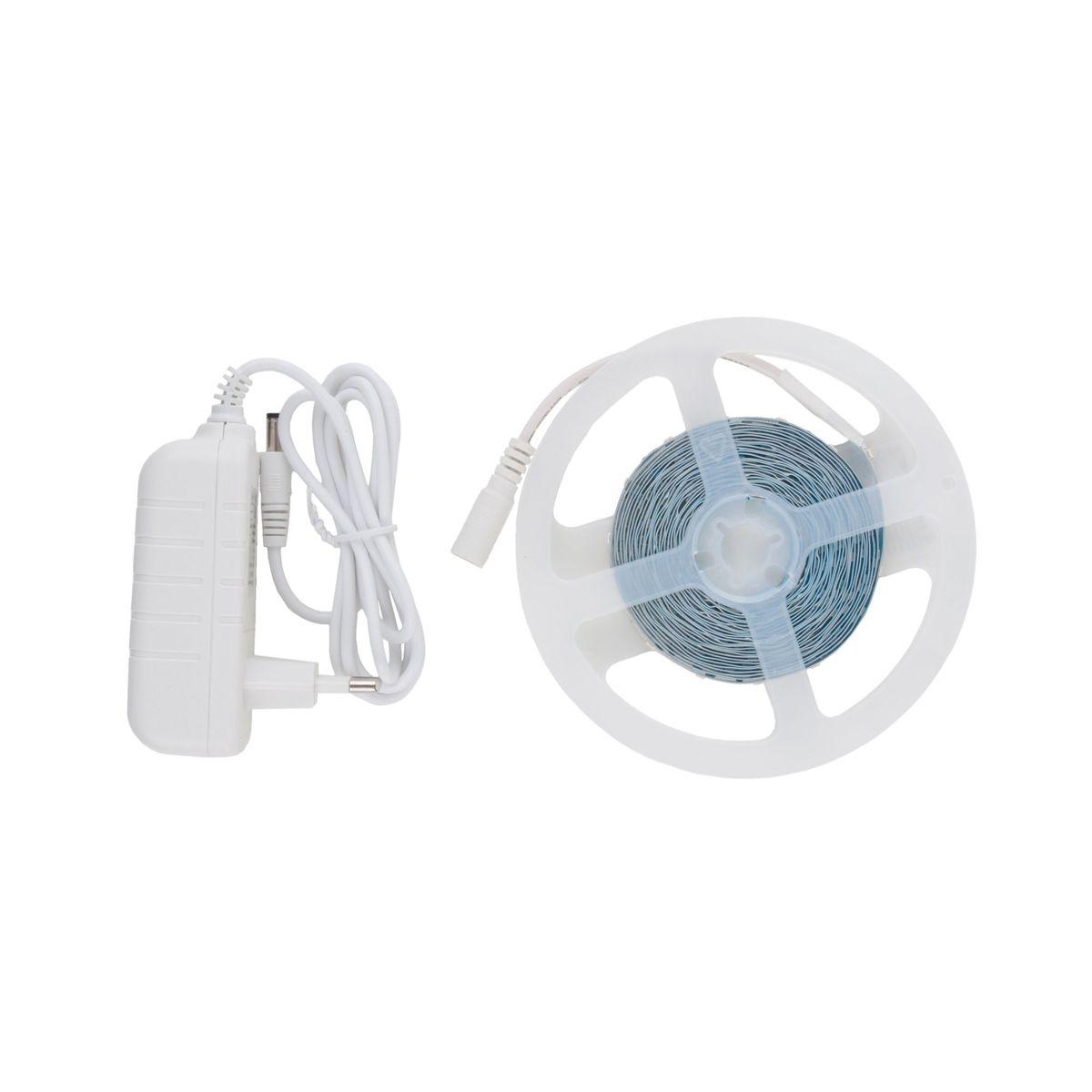 фото светодиодная лента elektrostandard 4,8w/m 60led/m 2835smd теплый белый 5m a049836 | 220svet.ru