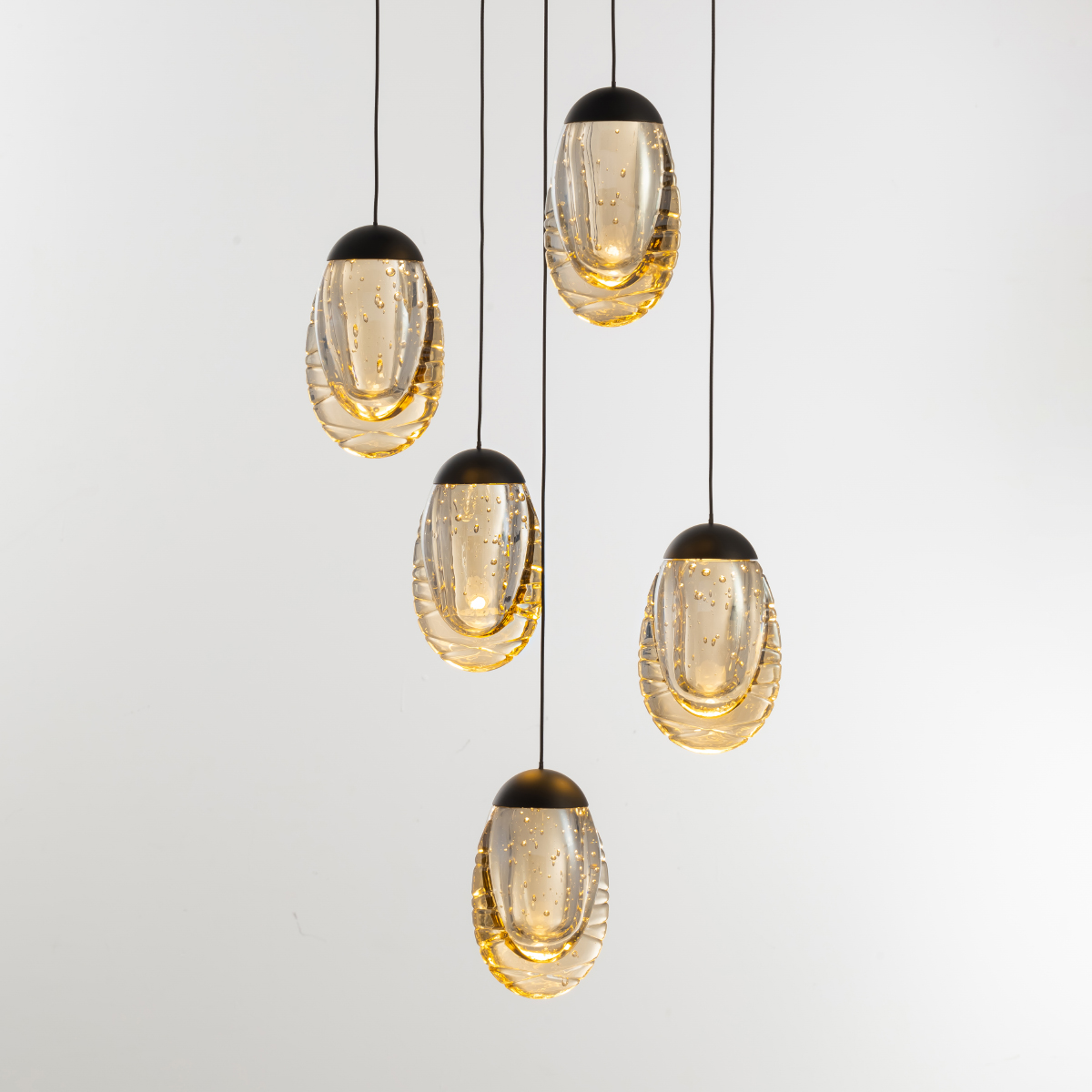 фото подвесной светильник delight collection md25090022-5a matt black/champagne | 220svet.ru