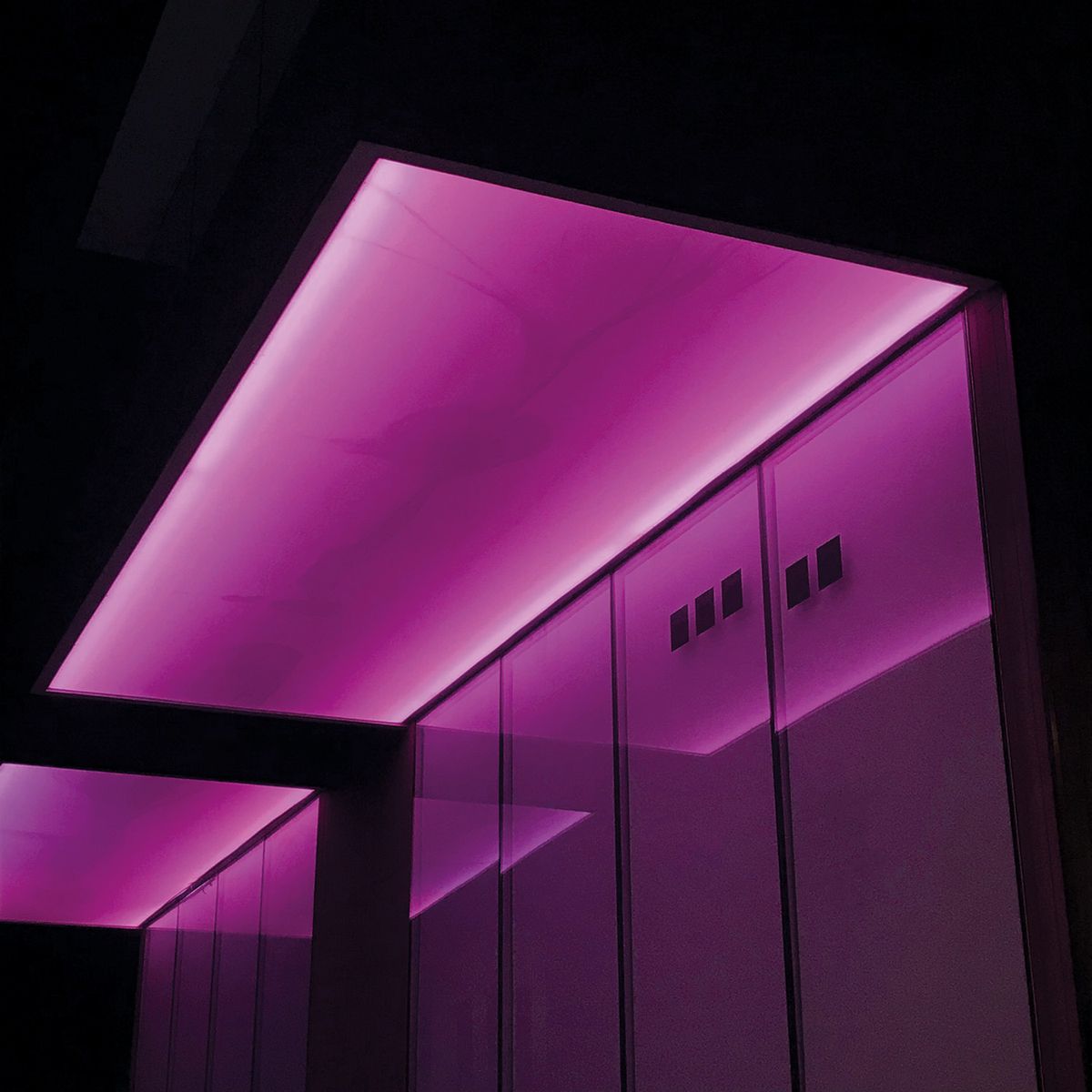 фото светодиодная лента favourite 12w/m 60led/m 5050smd rgb 5m 2001-71220 | 220svet.ru