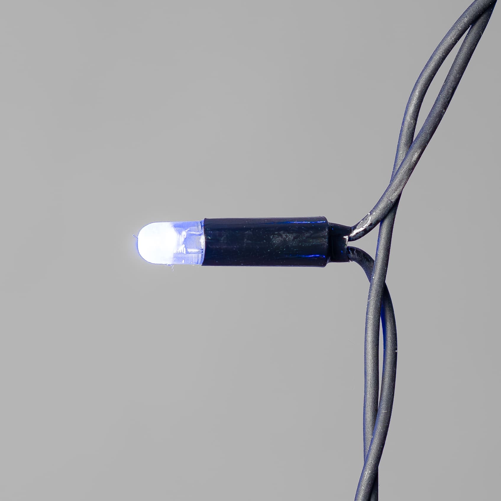 фото гирлянда занавес 2x2м синий 220в провод черный каучук ip65 ltc eco402-1-2b | 220svet.ru