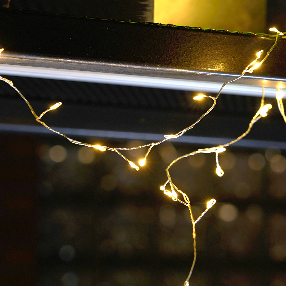 фото гирлянда кластер (на проволоке) feron cl584 линейная 400 led 12м 2700к, c питанием от сети 230v, прозрачный шнур 51447 | 220svet.ru