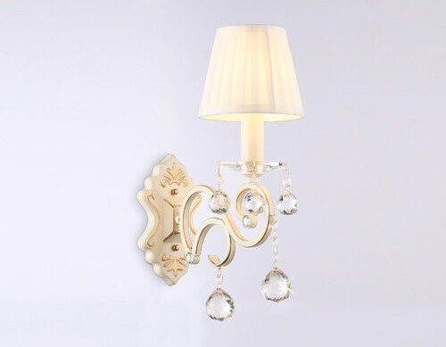 фото настенный светильник с абажуром и хрусталем ambrella light tr4562 | 220svet.ru